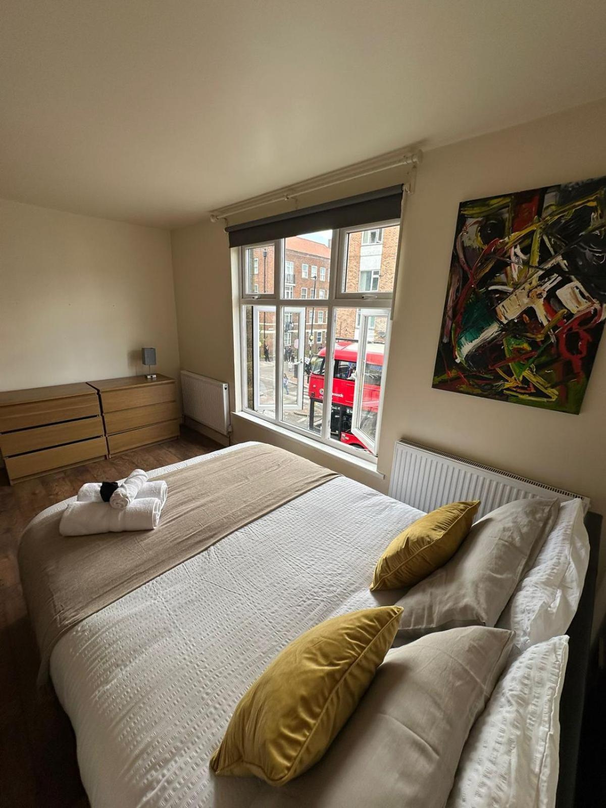 Ensuite Room Shoreditch Лондон Екстер'єр фото